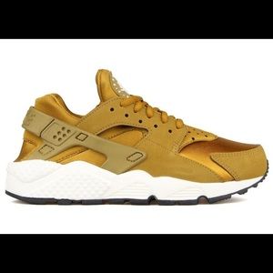 Nike Wmns Air Huarache Run 'Bronzine'